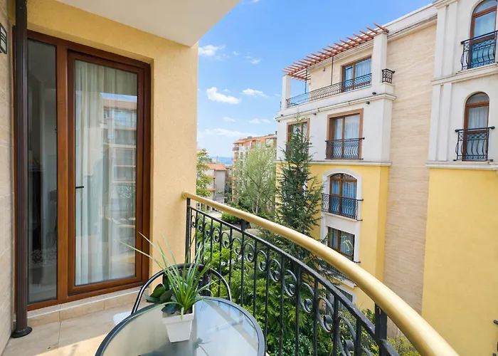 Harmony Suites-2 Private 404 *