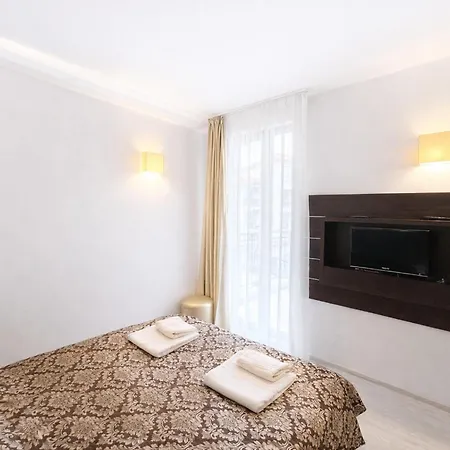 Harmony Suites-2 Private 404 Apartment